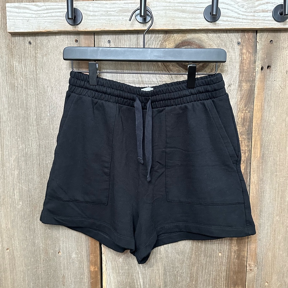 NWOT Gap Utility Sweats Shorts in Black Size Small Women’s